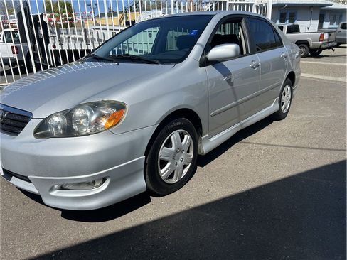 Used 2005 Toyota Corolla S image 3