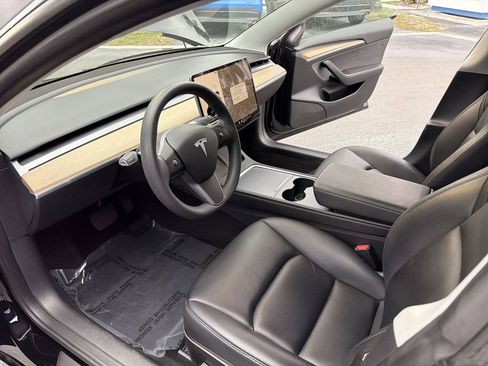 Used 2023 Tesla Model 3 Standard Range image 22