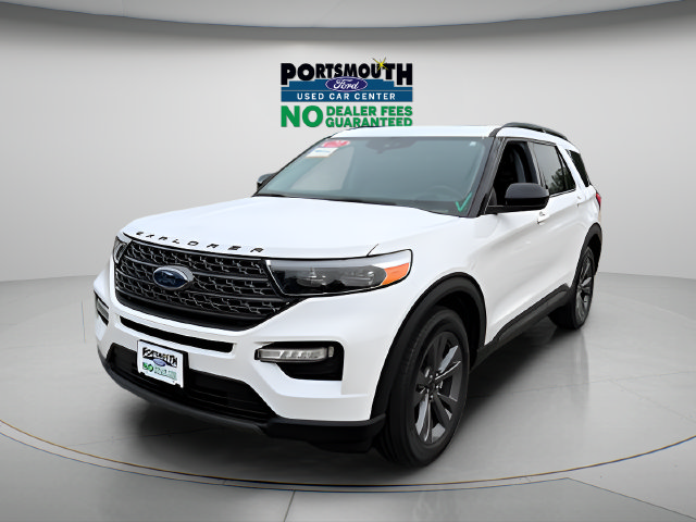 Used 2023 Ford Explorer XLT w/ Equipment Group 202A AWD/4WD image 16