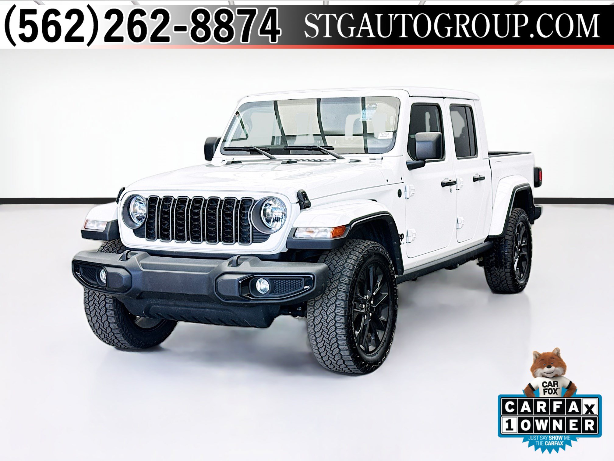 Used 2025 Jeep Gladiator Sport AWD/4WD image 1