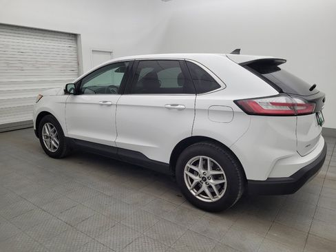 Used 2024 Ford Edge SEL image 3