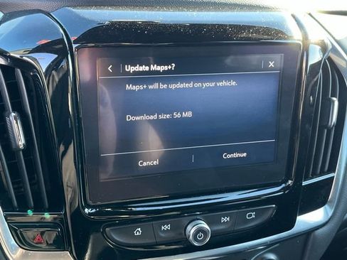 Used 2023 Chevrolet Traverse LT image 22