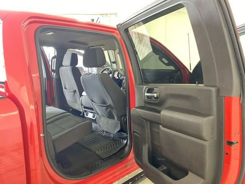 Used 2024 Chevrolet Silverado 2500 Custom w/ Custom Value Package image 32