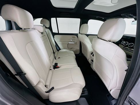 New 2026 Mercedes-Benz GLB 250 image 28