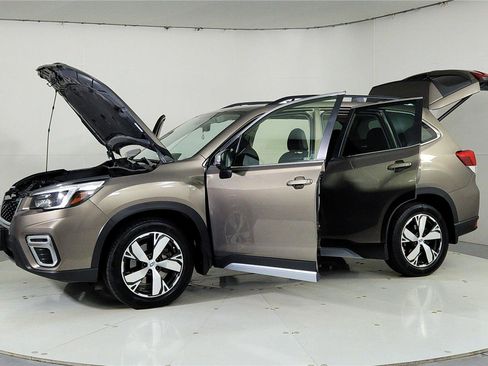 Used 2021 Subaru Forester Touring image 11