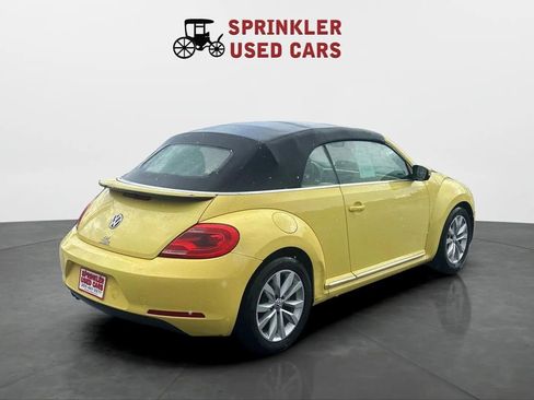 Used 2013 Volkswagen Beetle TDI image 8