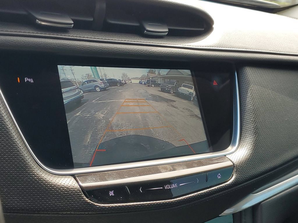 Used 2017 Cadillac XT5 Luxury w/ Driver Awareness Package FWD image 31