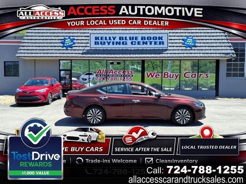 Used 2024 Nissan Altima 2.5 SV FWD image 1