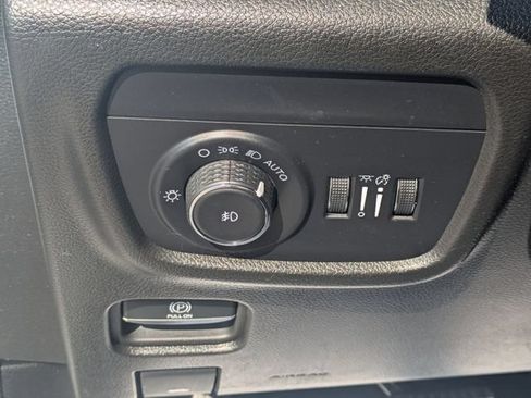 Used 2024 Jeep Grand Cherokee L Summit w/ Advanced Protech Group IV AWD/4WD image 15