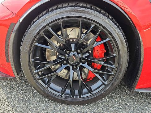 Certified 2016 Chevrolet Corvette Z06 w/ LPO, Appearance Package image 8