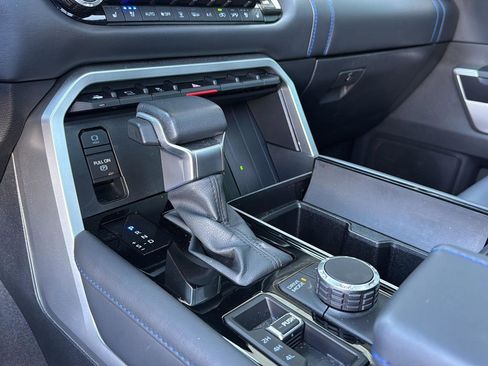 Used 2024 Toyota Sequoia Platinum image 25