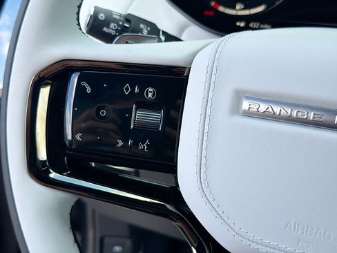 New 2026 Land Rover Range Rover Sport Dynamic SE AWD/4WD image 39