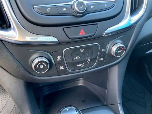 Used 2019 Chevrolet Equinox LT image 31