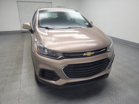 Used 2018 Chevrolet Trax LS AWD/4WD image 14