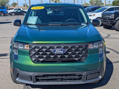 Certified 2025 Ford Maverick XLT w/ XLT Luxury Package image 6