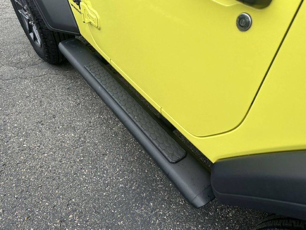 Used 2024 Jeep Wrangler Sport AWD/4WD image 11