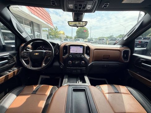 Used 2022 Chevrolet Silverado 2500 High Country w/ Z71 Off-Road Package AWD/4WD image 35
