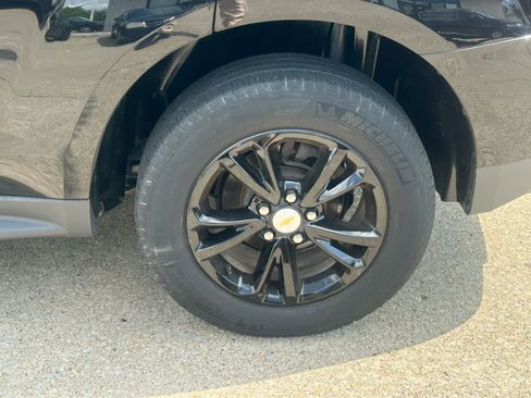 Used 2017 Chevrolet Equinox LT w/ Convenience Package AWD/4WD image 38