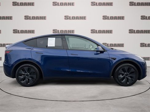 Used 2024 Tesla Model Y Long Range image 6