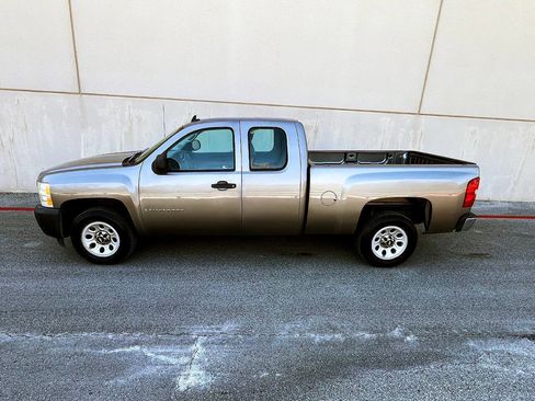 Used 2007 Chevrolet Silverado 1500 W/T image 21