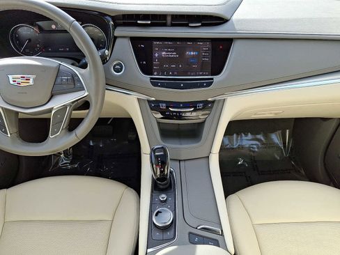 Used 2020 Cadillac XT5 Premium Luxury AWD/4WD image 19