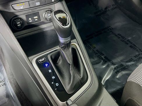 Used 2020 Hyundai Accent Limited FWD image 16