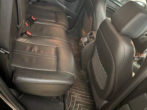 Used 2016 Cadillac SRX Premium w/ Midnight Edition Package image 4