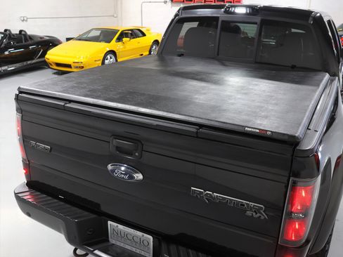 Used 2013 Ford F150 Raptor w/ Luxury Equipment Group image 92