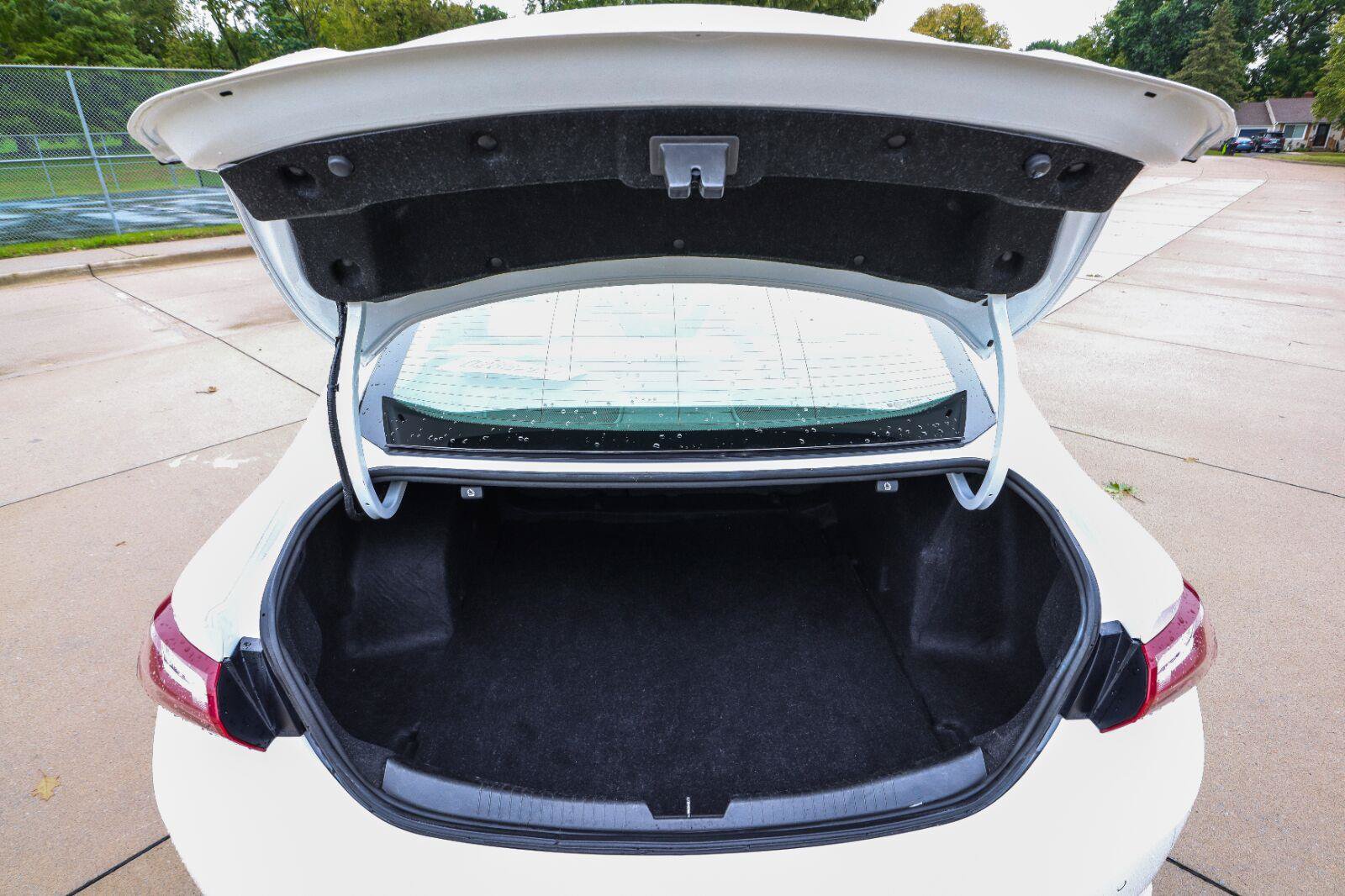 Used 2024 Chevrolet Malibu LT FWD image 20