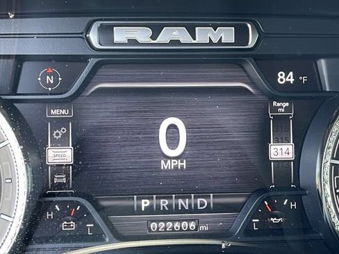 Used 2022 RAM 1500 Limited w/ Body Color Bumper Group AWD/4WD image 16