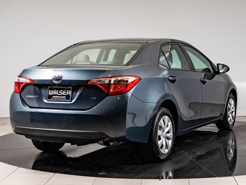 Used 2015 Toyota Corolla LE FWD image 10
