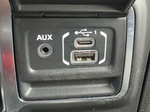 Certified 2025 Jeep Wrangler Unlimited Sahara w/ Safety Group image 13