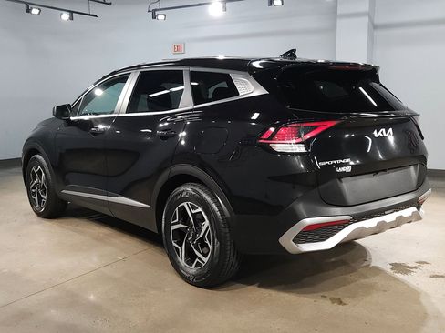 Used 2024 Kia Sportage LX image 5