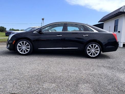 Used 2017 Cadillac XTS Luxury image 3