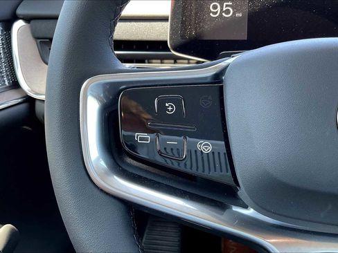 New 2025 Volvo EX90 Ultra image 17