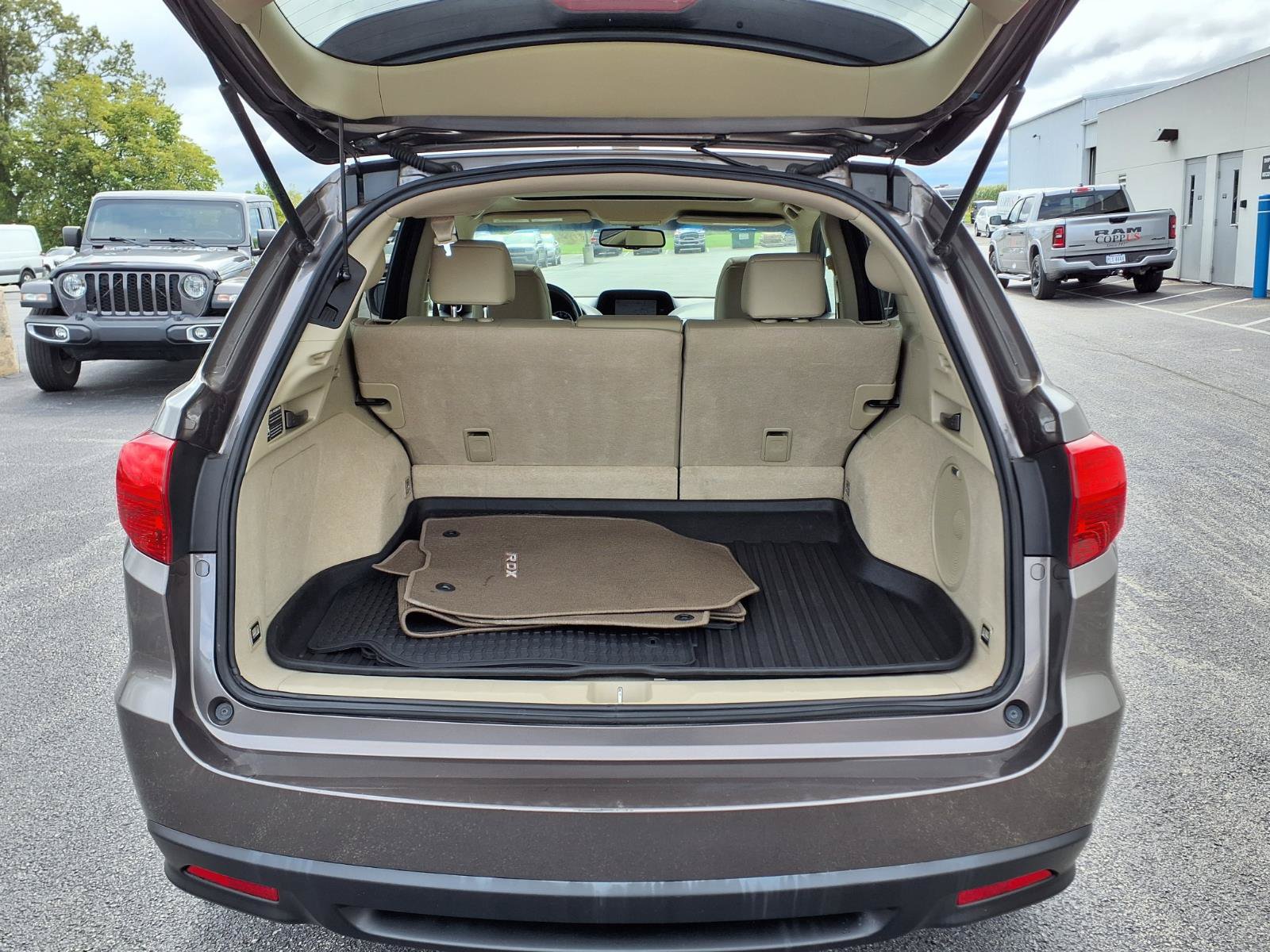 Used 2013 Acura RDX w/ Technology Package AWD/4WD image 10