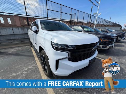 Used 2023 Chevrolet Suburban RST w/ Luxury Package image 2