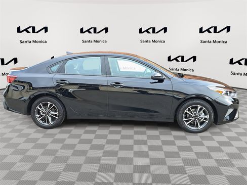 Used 2024 Kia Forte LXS image 4