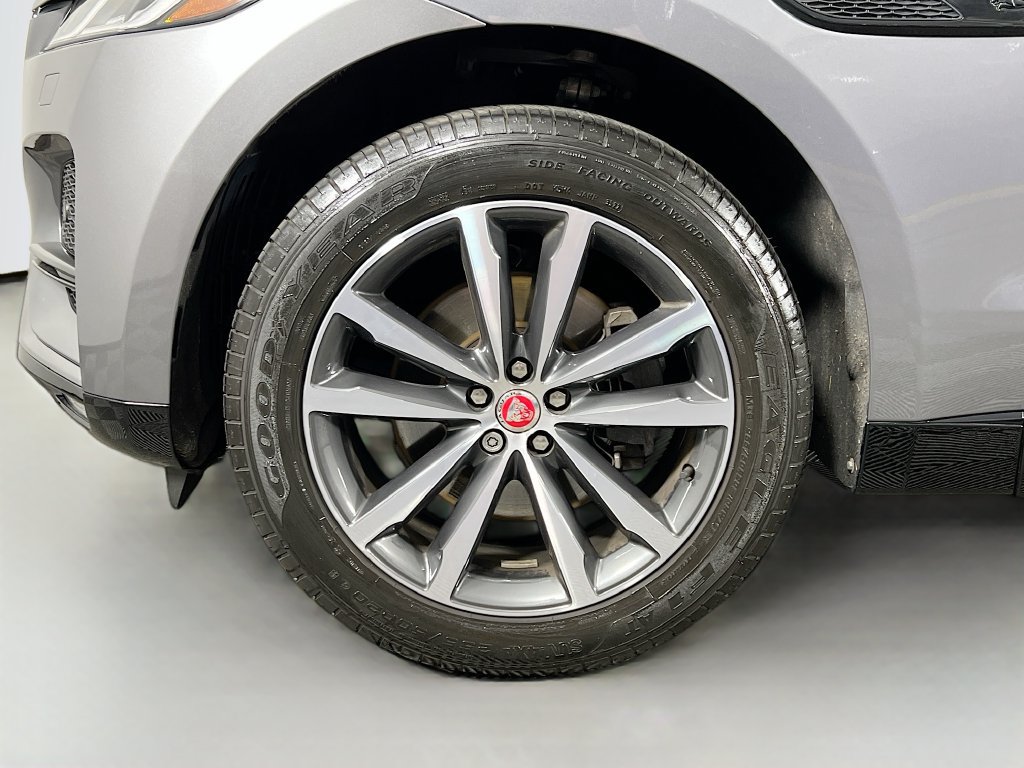 Used 2023 Jaguar F-PACE S AWD/4WD image 32