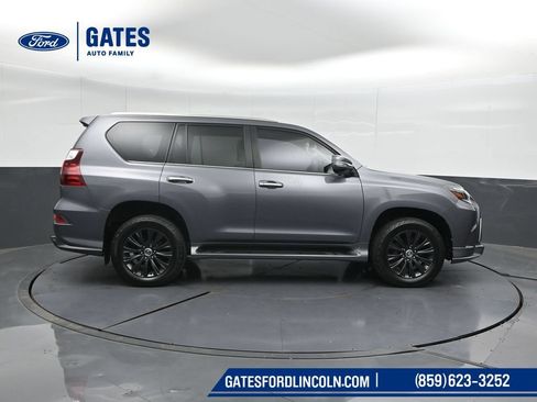 Used 2022 Lexus GX 460 Premium AWD/4WD image 3