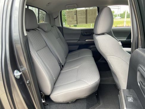 Used 2021 Toyota Tacoma SR5 image 14