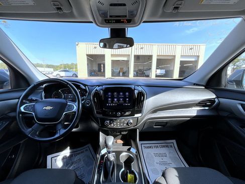 Used 2021 Chevrolet Traverse LT w/ LPO, Floor Liner Package image 15