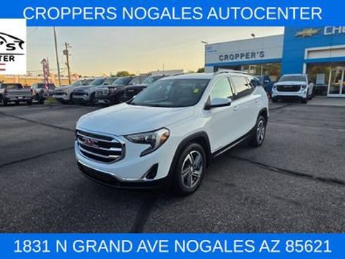 Used 2020 GMC Terrain SLT FWD image 1