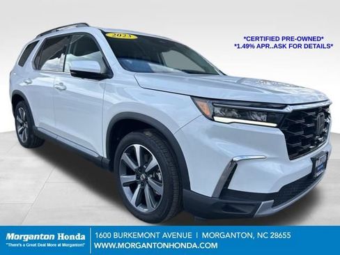 Used 2023 Honda Pilot Elite image 1