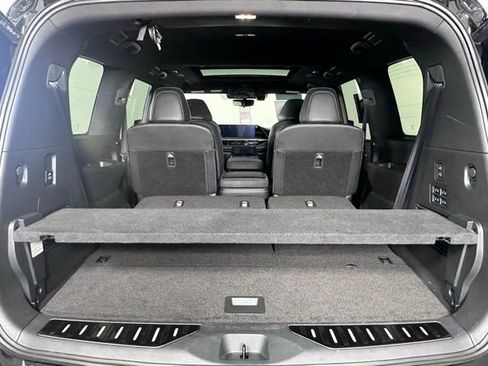 Certified 2025 INFINITI QX80 Autograph w/ Autograph Exterior Package image 30