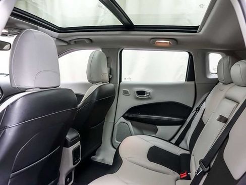 Used 2021 Jeep Compass Latitude w/ Sun and Sound Group AWD/4WD image 12