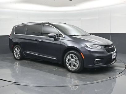 Used 2021 Chrysler Pacifica Limited w/ Premium & Safety Sphere Group