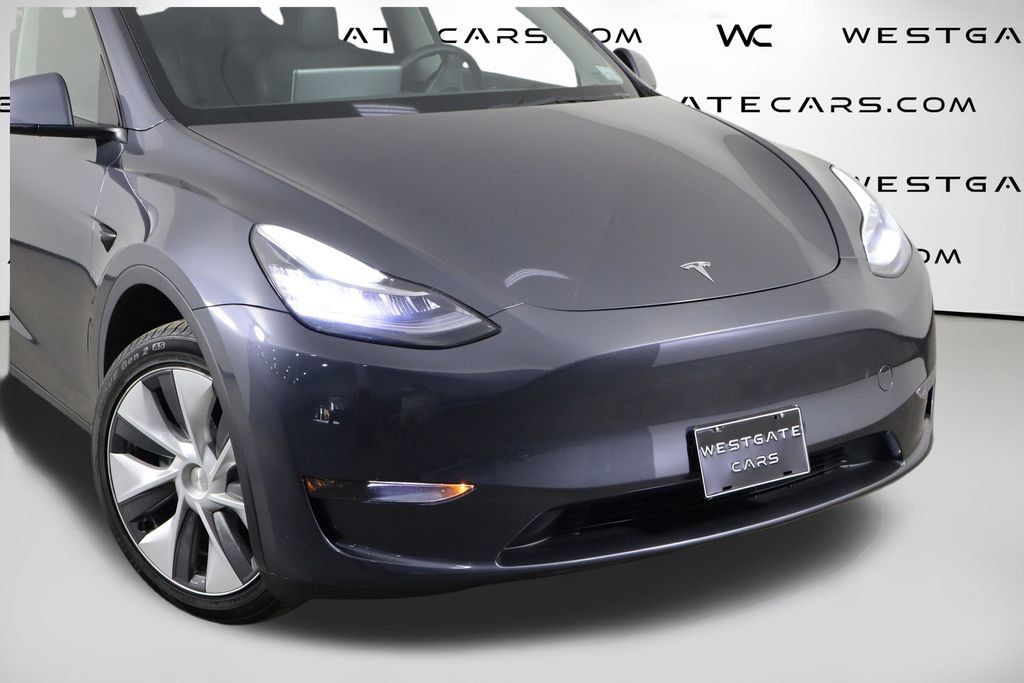 Used 2023 Tesla Model Y Long Range AWD/4WD image 53