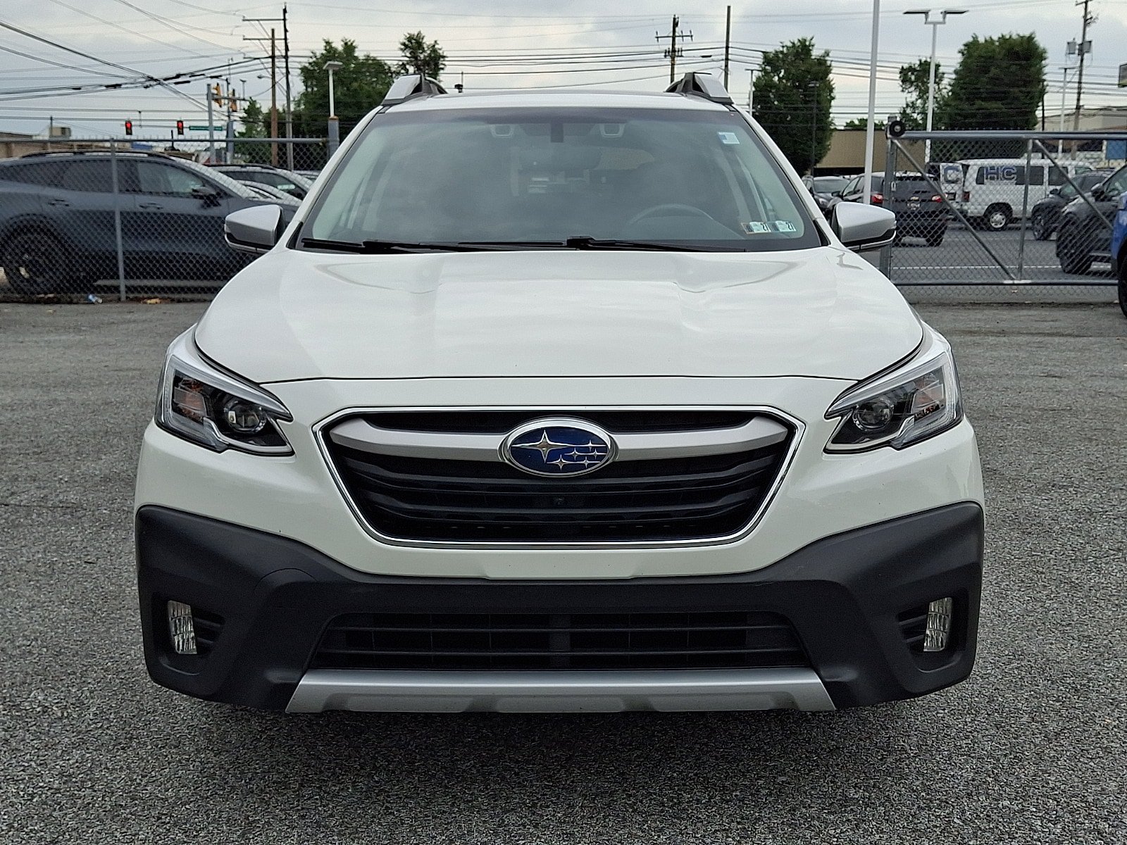 Used 2020 Subaru Outback Touring AWD/4WD image 2