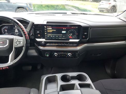 Used 2023 GMC Sierra 1500 SLE image 13